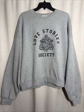 Love Stories Society Sloane Crewneck Sweatshirt Gray Large